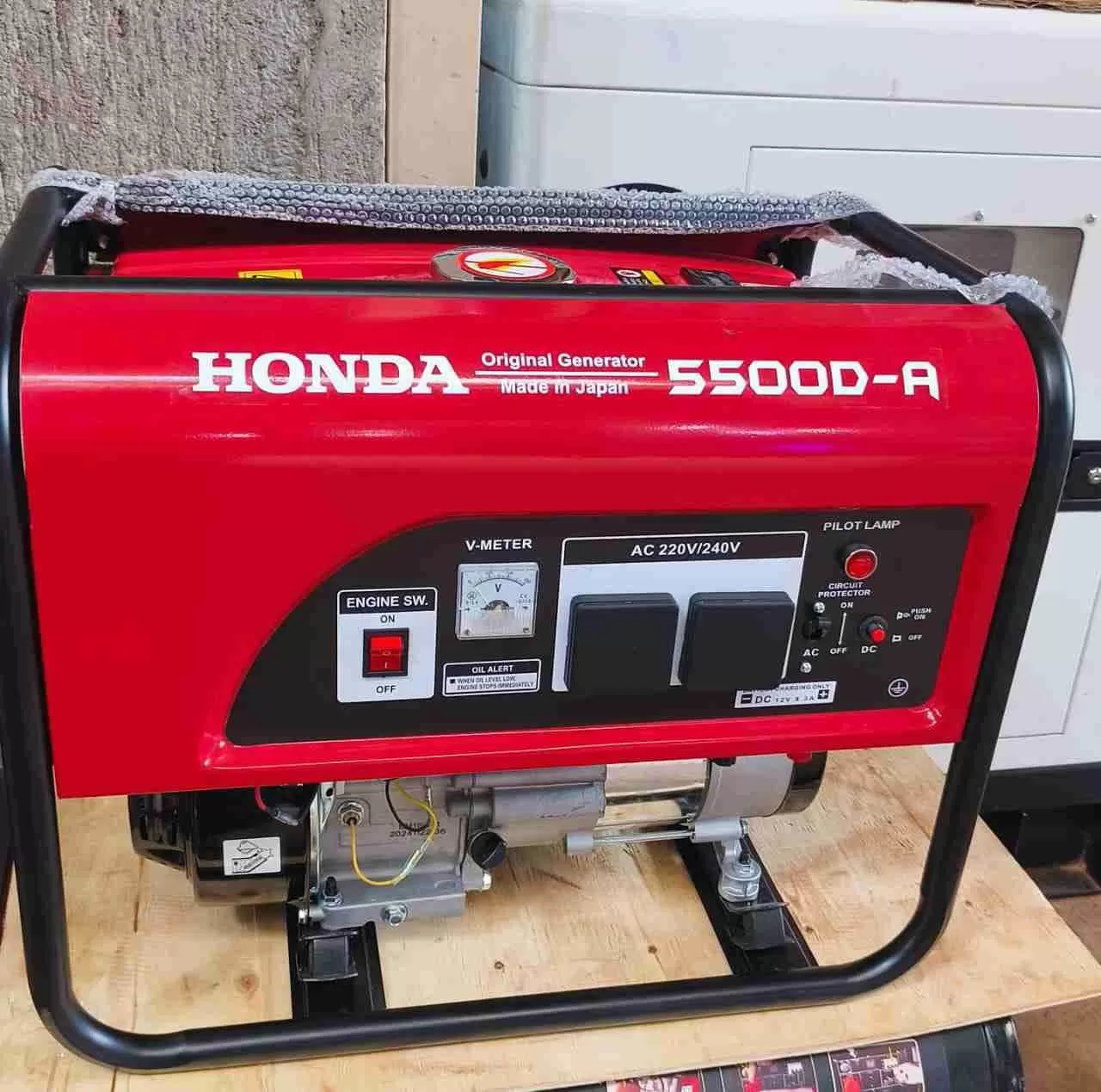 3.5kVA Honda gasoline generator with 220/240V output, compact and reliable for home or small busines
