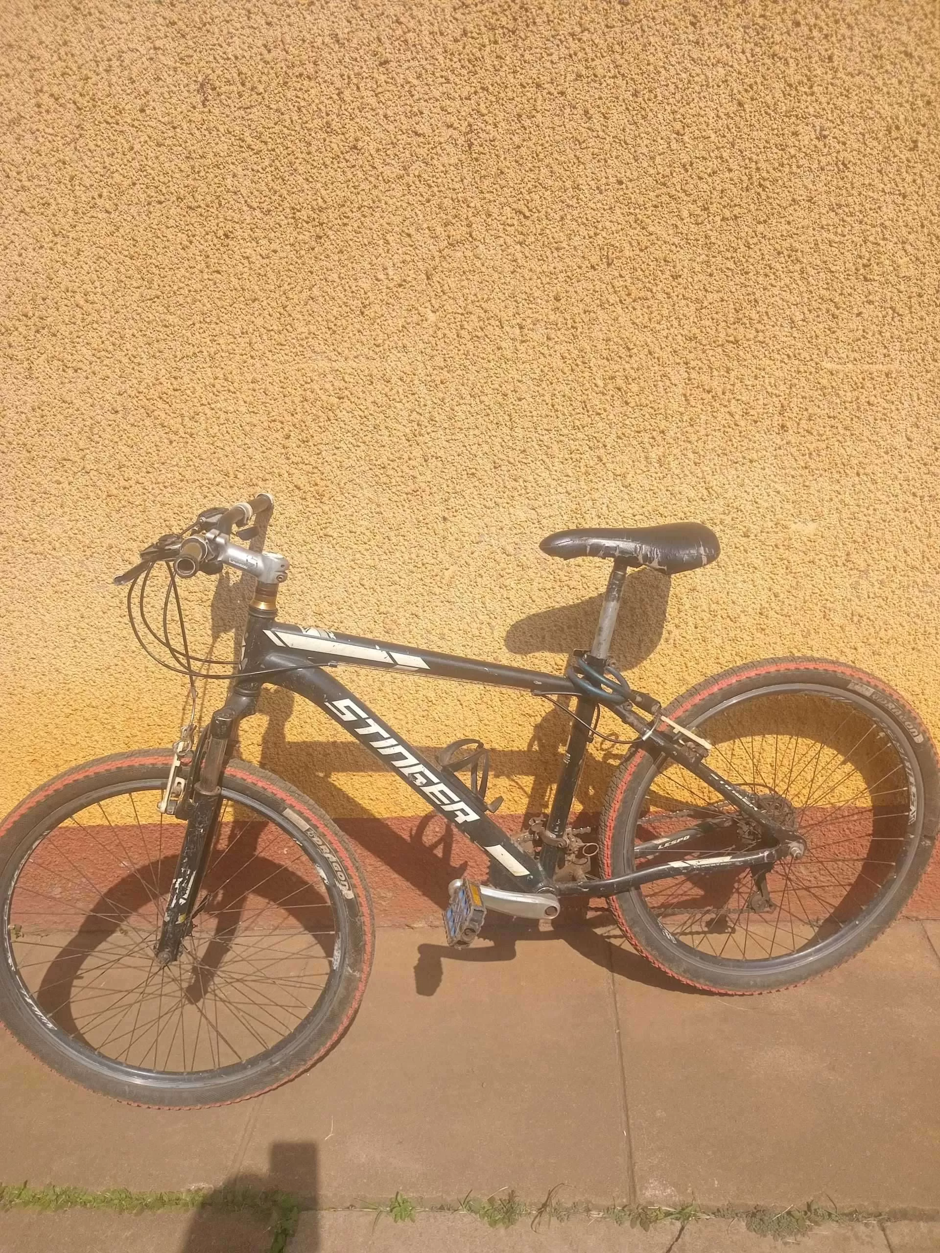 Mountain bike: Still good to explore the roads. This is a Vehicles listing with clear and genuine de