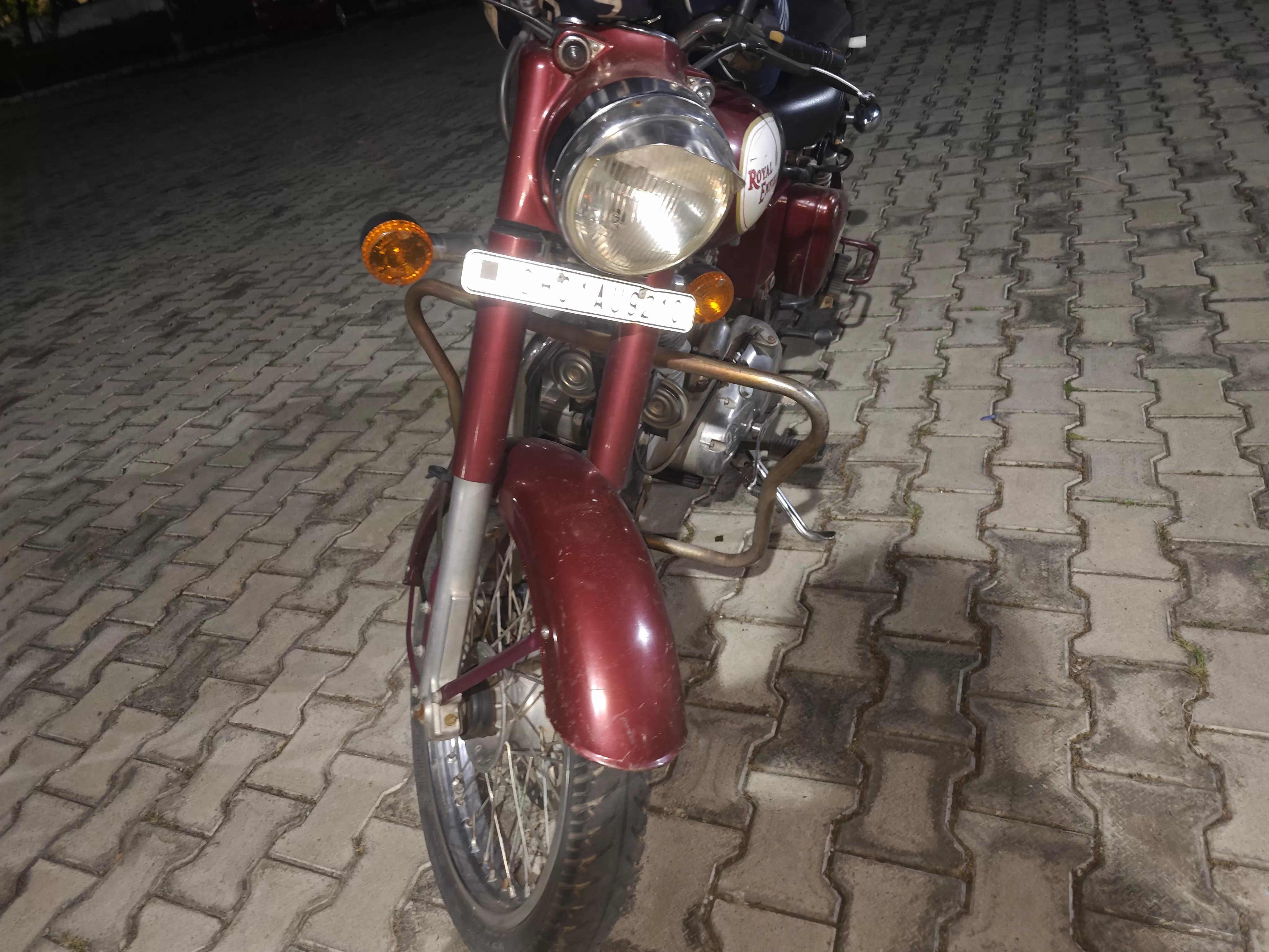 ROYAL ENFIELD CLASSIC 350 2013 MODEL FOR SALE
CHANDIGARH REGISTRATION NUMBER