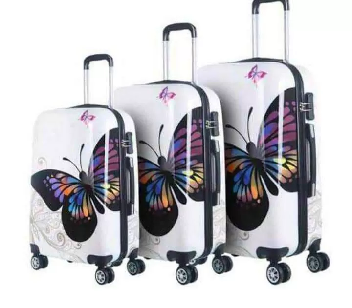 CLASSIC SUIT CASE: The suit case set is reliable durable and attractive with unique designs. This is