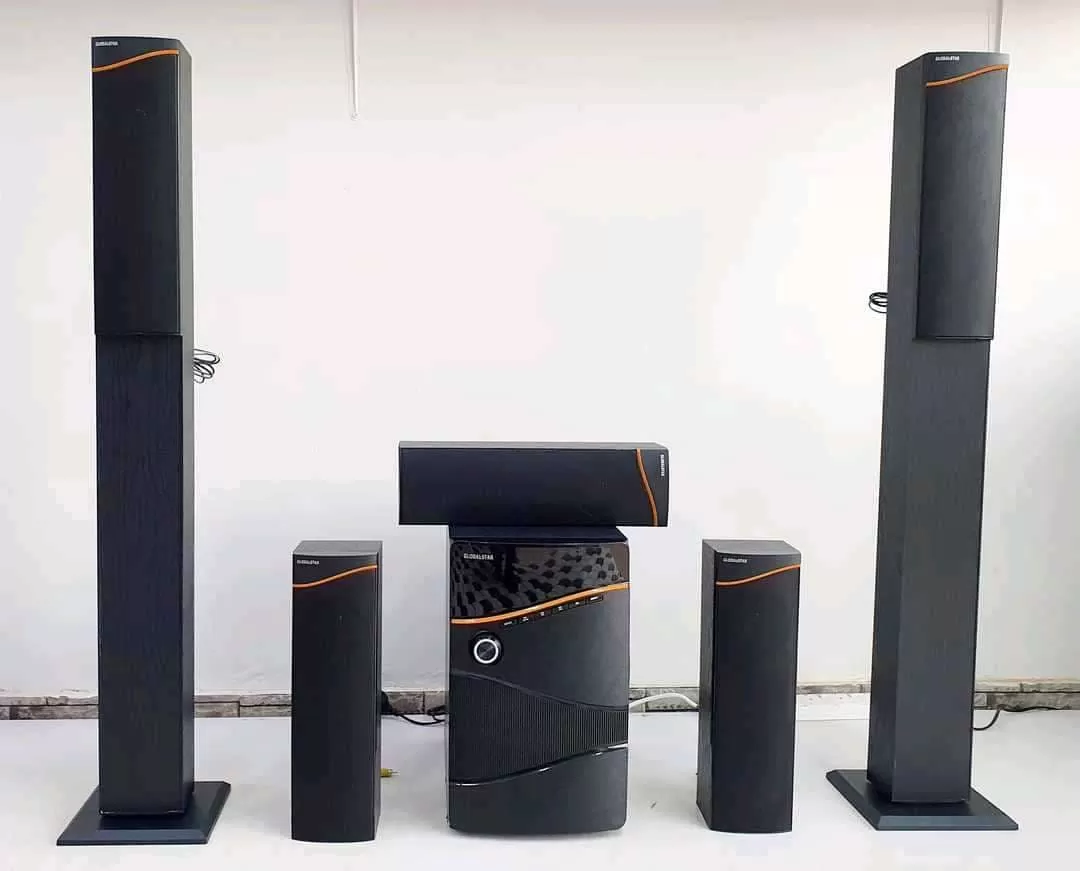GS BASS SYSTEM: Bluetooth, FM Radio, USB, Aux. This is a Books listing with clear and genuine detail