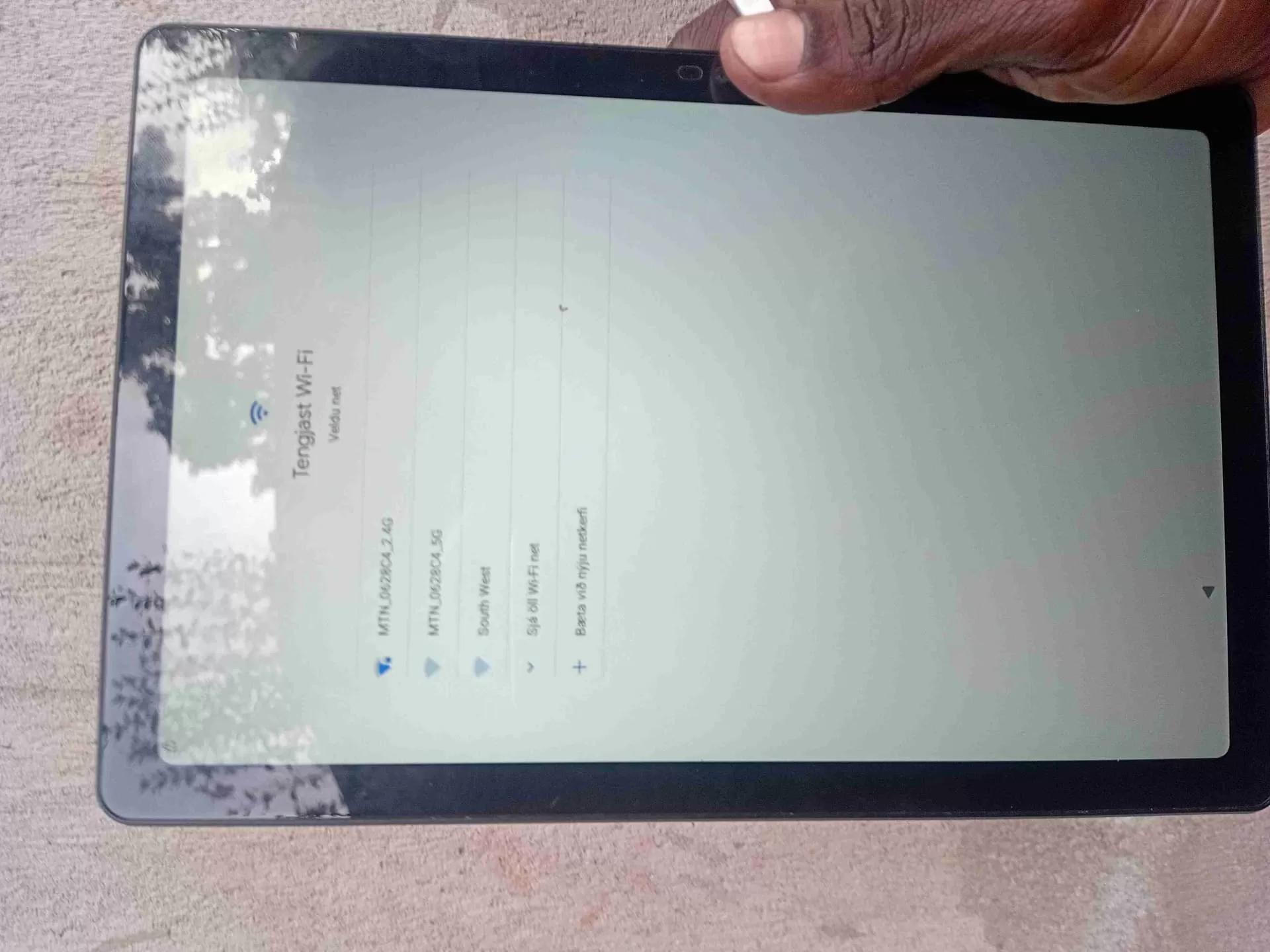Tablet T1001 in good condition available for urgent sale at negotiable price.